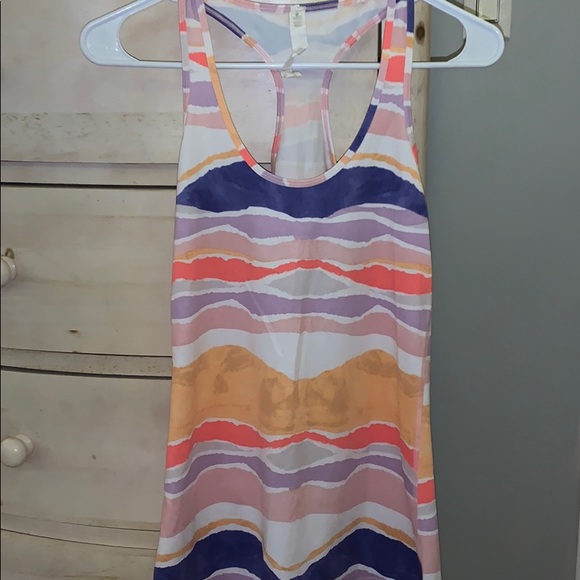 workout top - Picture 2 of 2